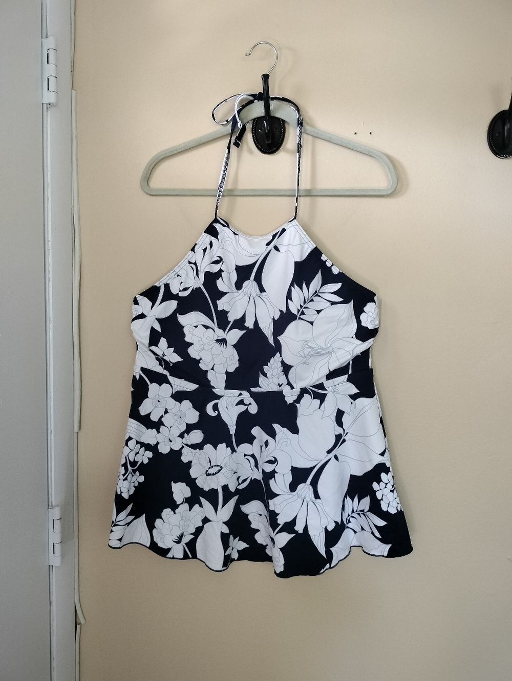 Lands End Blue White High Neck Halter Tankini Top 14/16 Vacation Pool Beach Lake